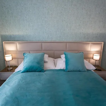 Coral Luxury *