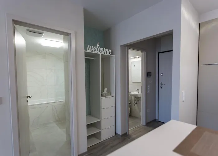 Coral Luxury * שיופוק