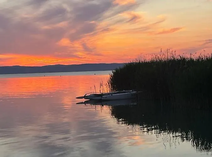 Coral Luxury 아파트